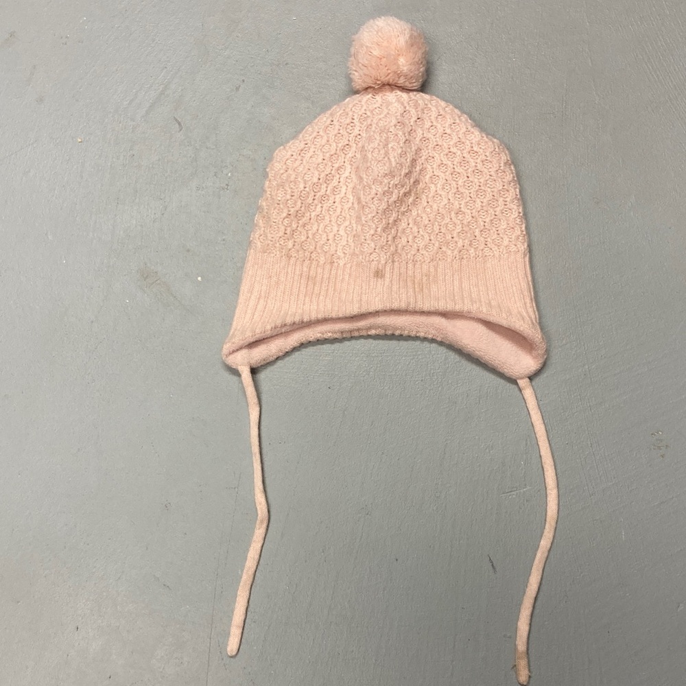 H&M 3/4T Cozy Pink Knit Pom-Pom Hat for Kids, dirty spots pictured- needs wash